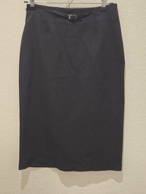 Classic Black Pencil Skirt with Subtle Waist Accent Size XS